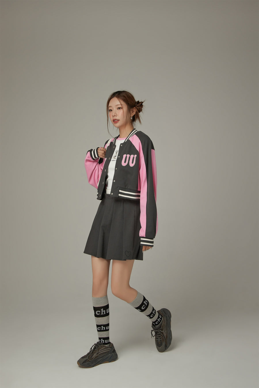 CHUU Logo Varsity Cropped Jacket