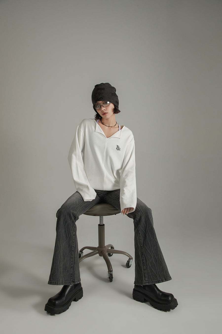 CHUU Logo Basic Open Collar Long Sleeve T-Shirt