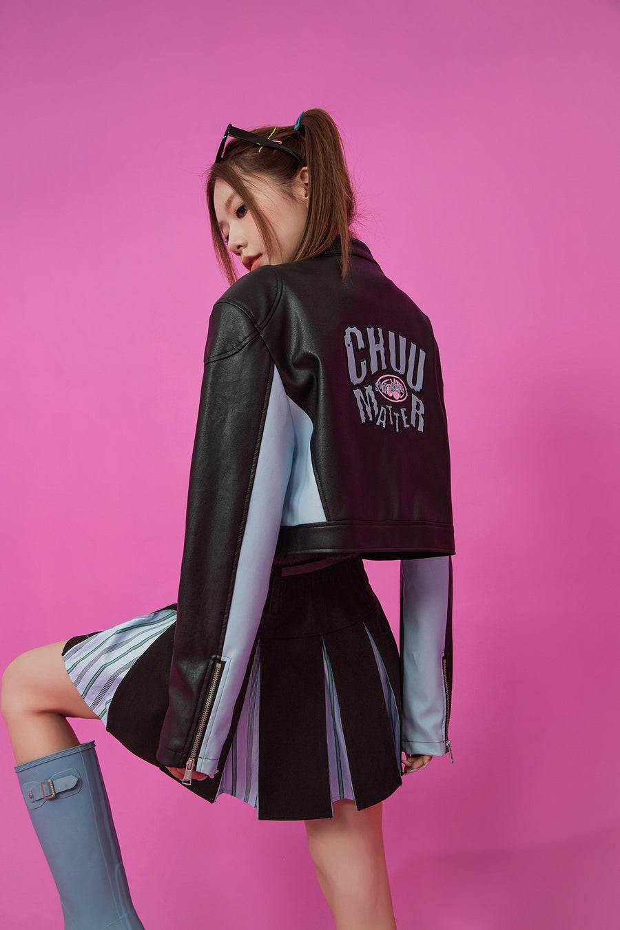 CHUU Two Toned Leather Crop Jacket