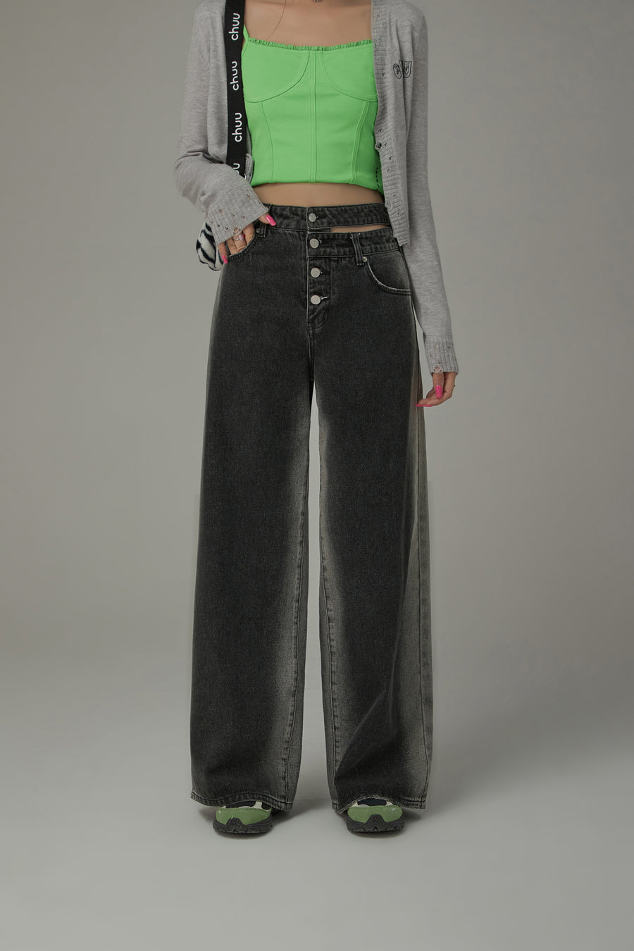 CHUU Multi-Button Waist Slit Washed Denim Jeans