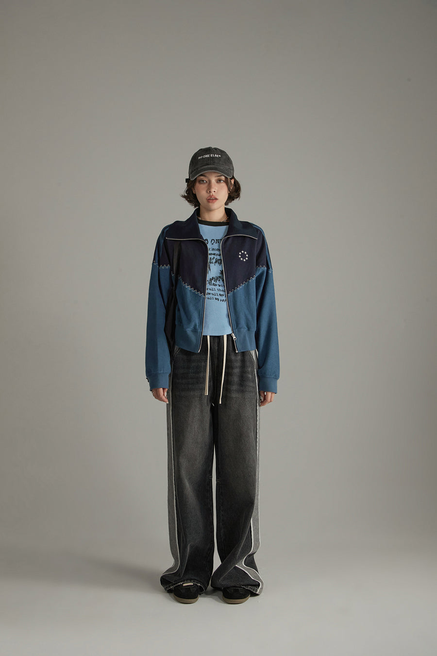 CHUU Stitch Color High Neck Zip-Up Jacket