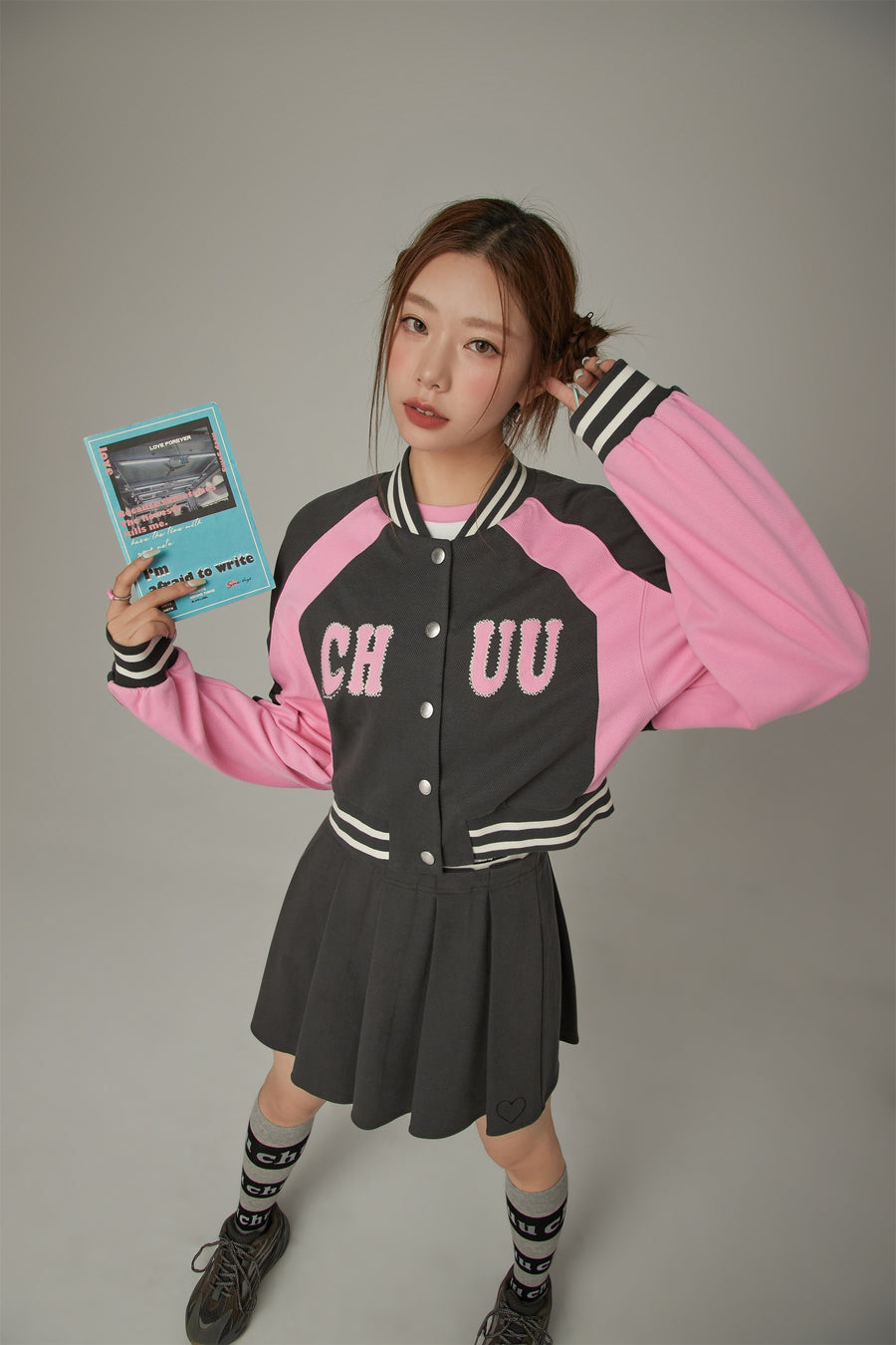 CHUU Logo Varsity Cropped Jacket