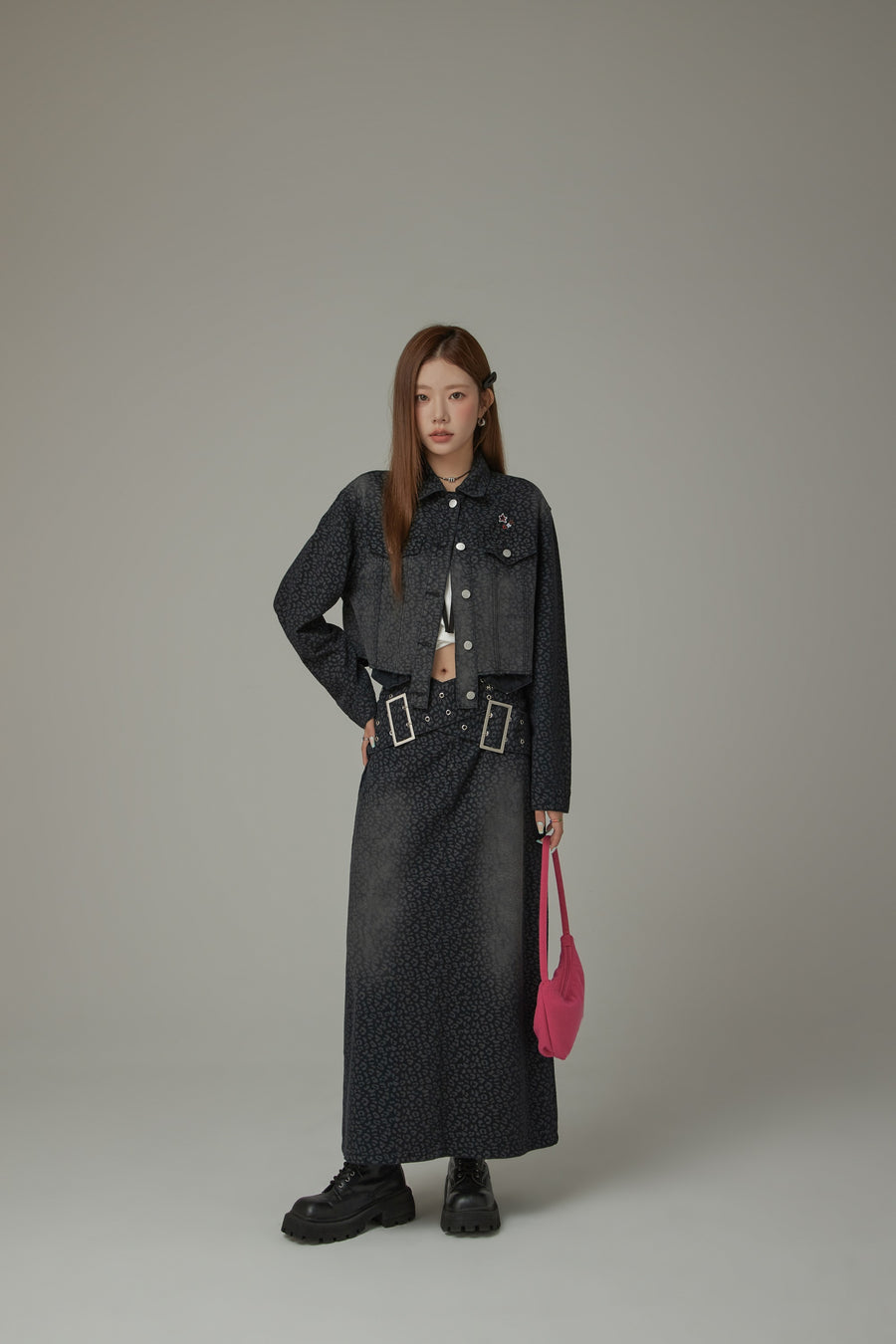 CHUU Star Logo Leopard Denim Jacket