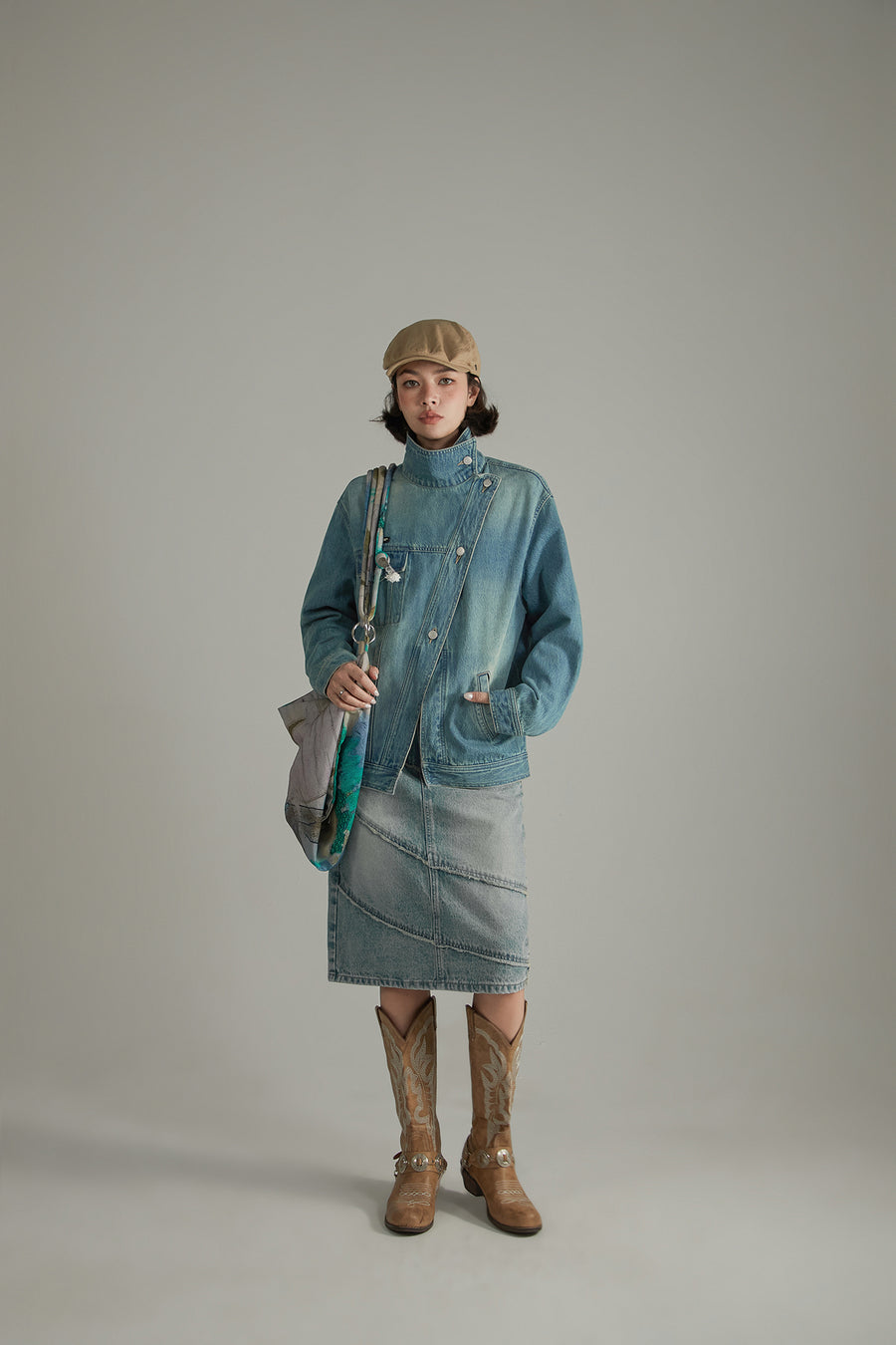 CHUU Asymmetrical High Neck Denim Jacket