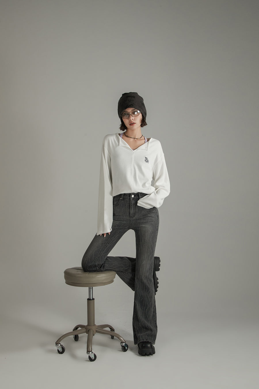 CHUU Logo Basic Open Collar Long Sleeve T-Shirt