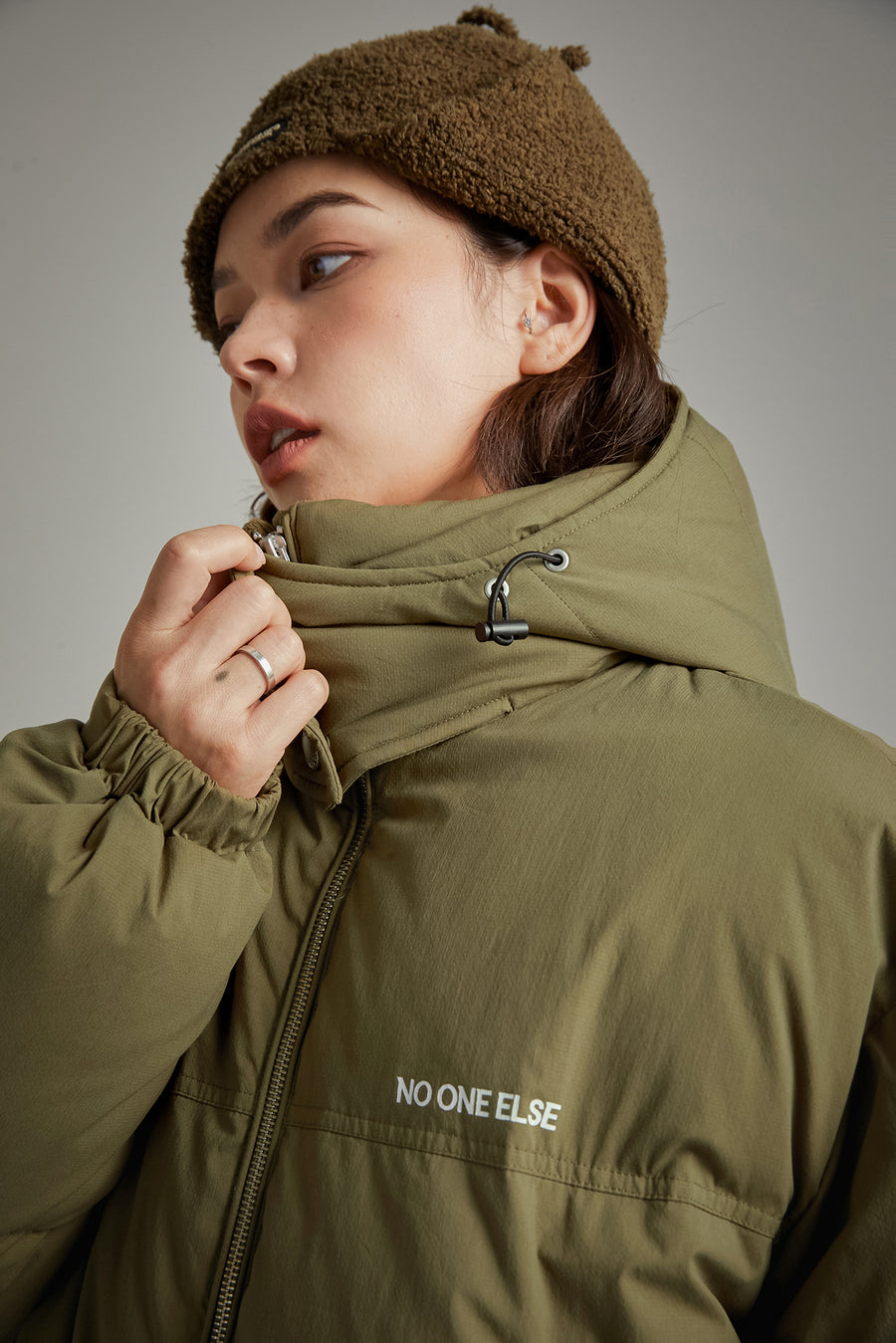CHUU Hooded Loose Padded Jacket