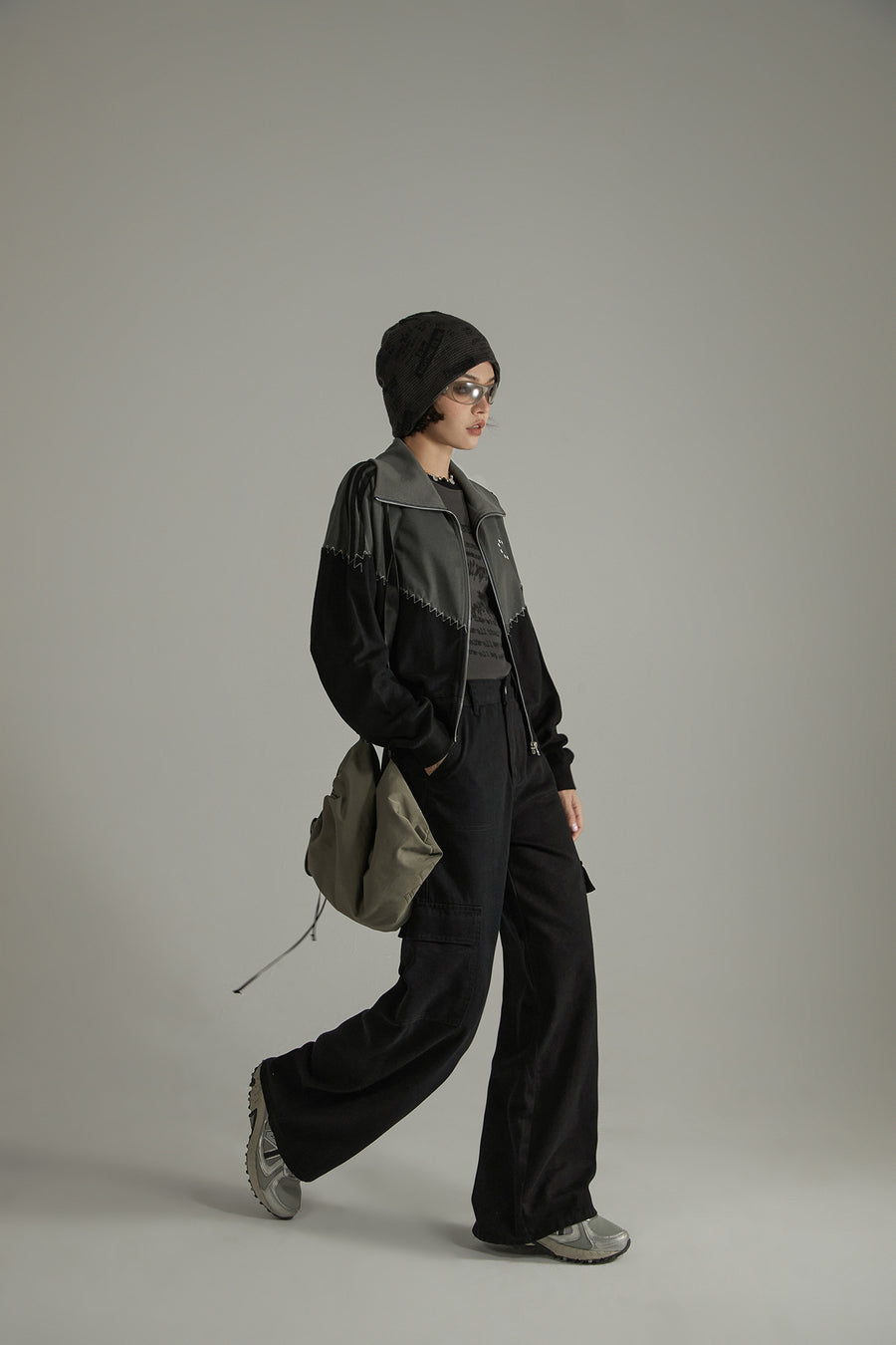 CHUU Stitch Color High Neck Zip-Up Jacket