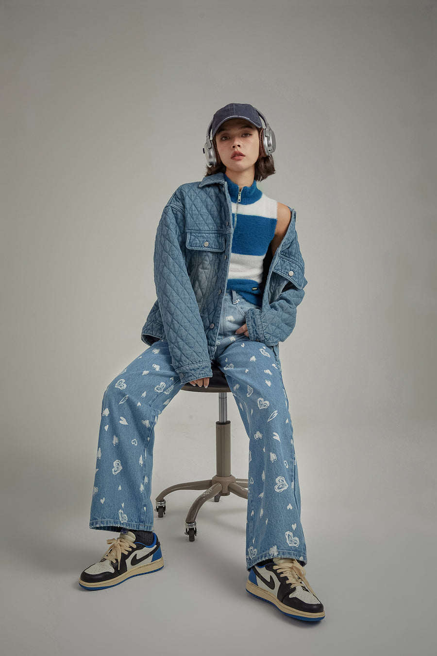 CHUU Heart Pattern Wide Denim Jeans