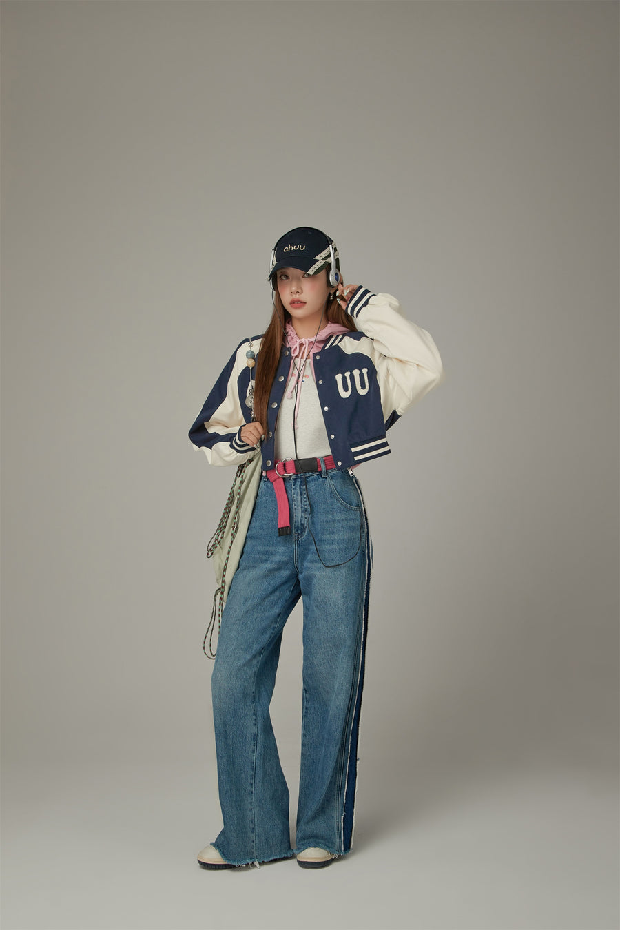 CHUU Logo Varsity Cropped Jacket