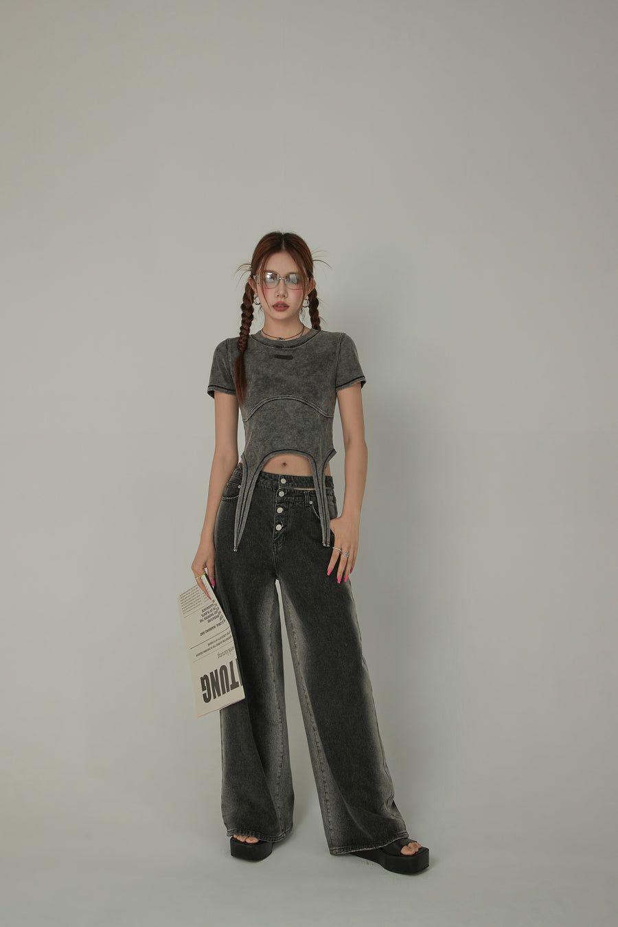 CHUU Multi-Button Waist Slit Washed Denim Jeans