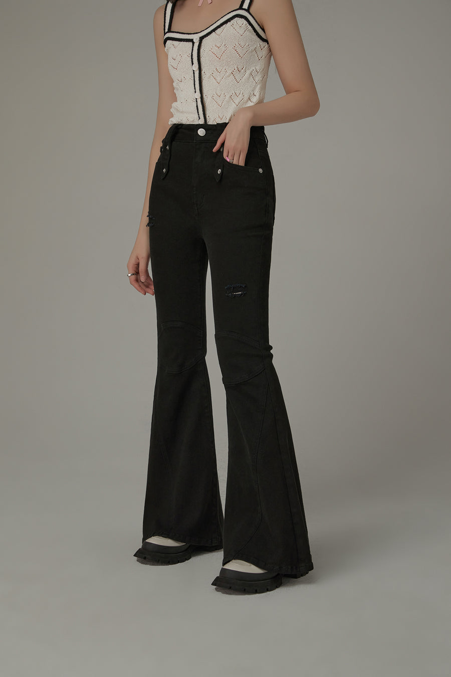 CHUU Stitch Distressed Bootcut Denim Jeans