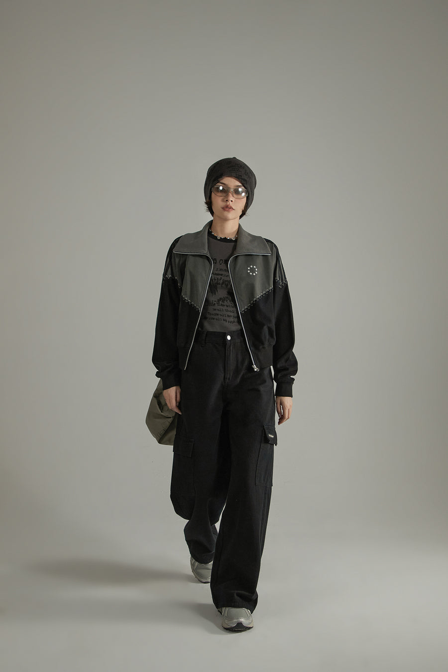 CHUU Stitch Color High Neck Zip-Up Jacket