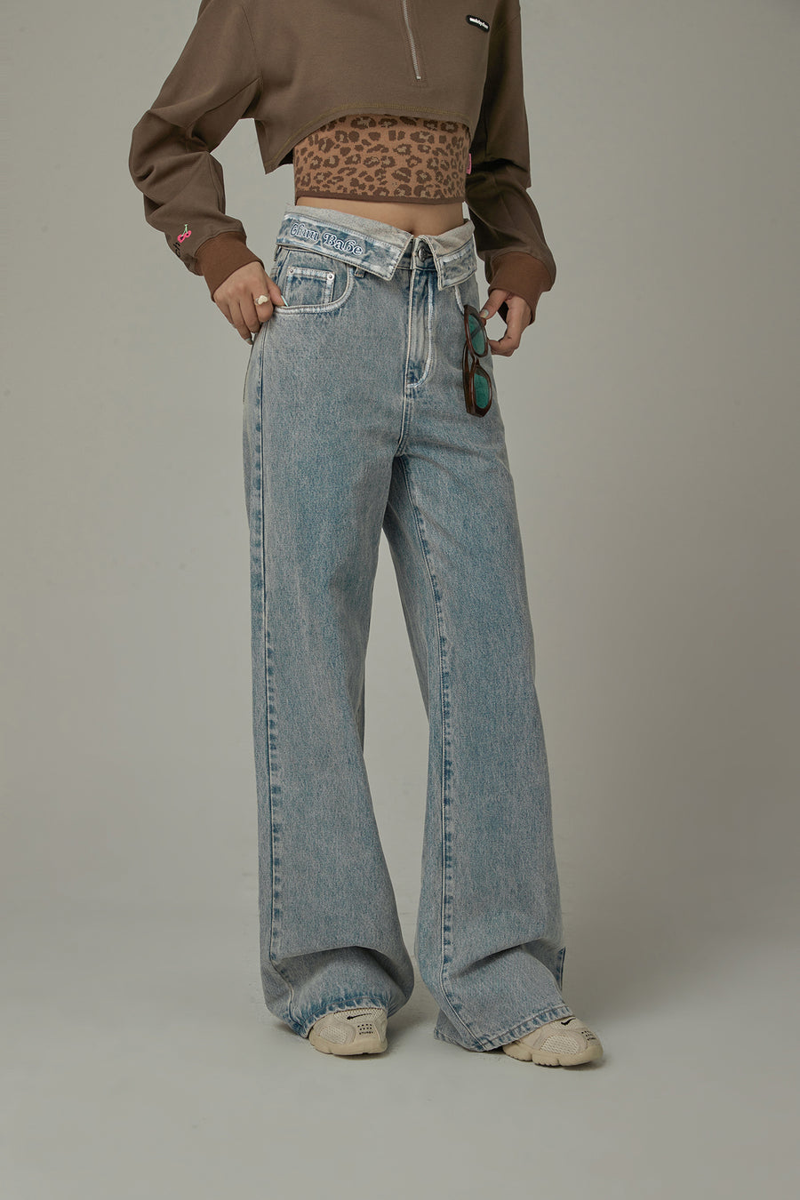 CHUU Folded Waist Collar Washed Wide Jeans