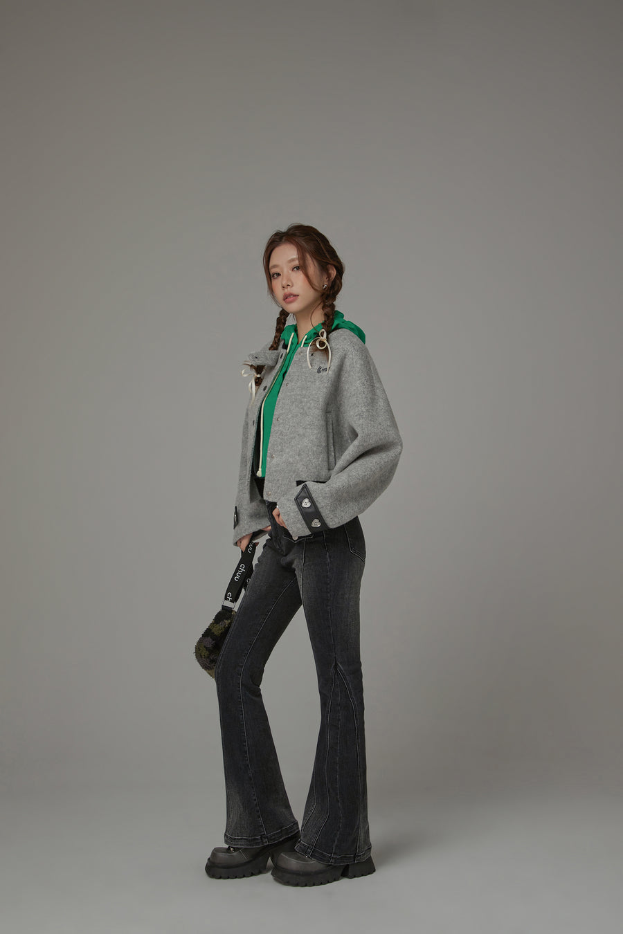 CHUU Raglan Two Toned Jacket