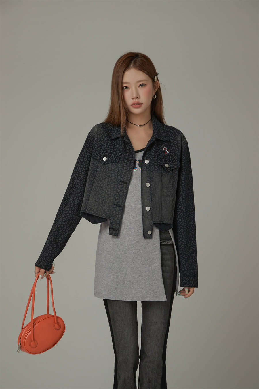 CHUU Star Logo Leopard Denim Jacket