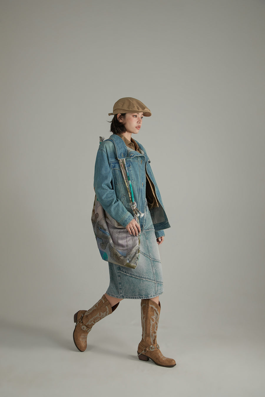 CHUU Asymmetrical High Neck Denim Jacket