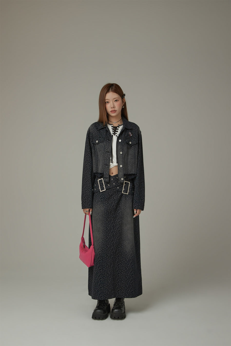 CHUU Star Logo Leopard Denim Jacket