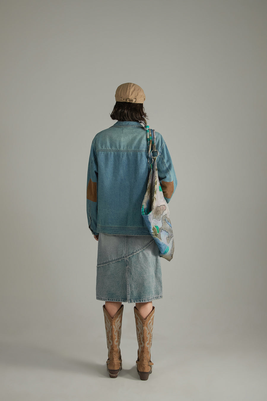 CHUU Asymmetrical High Neck Denim Jacket