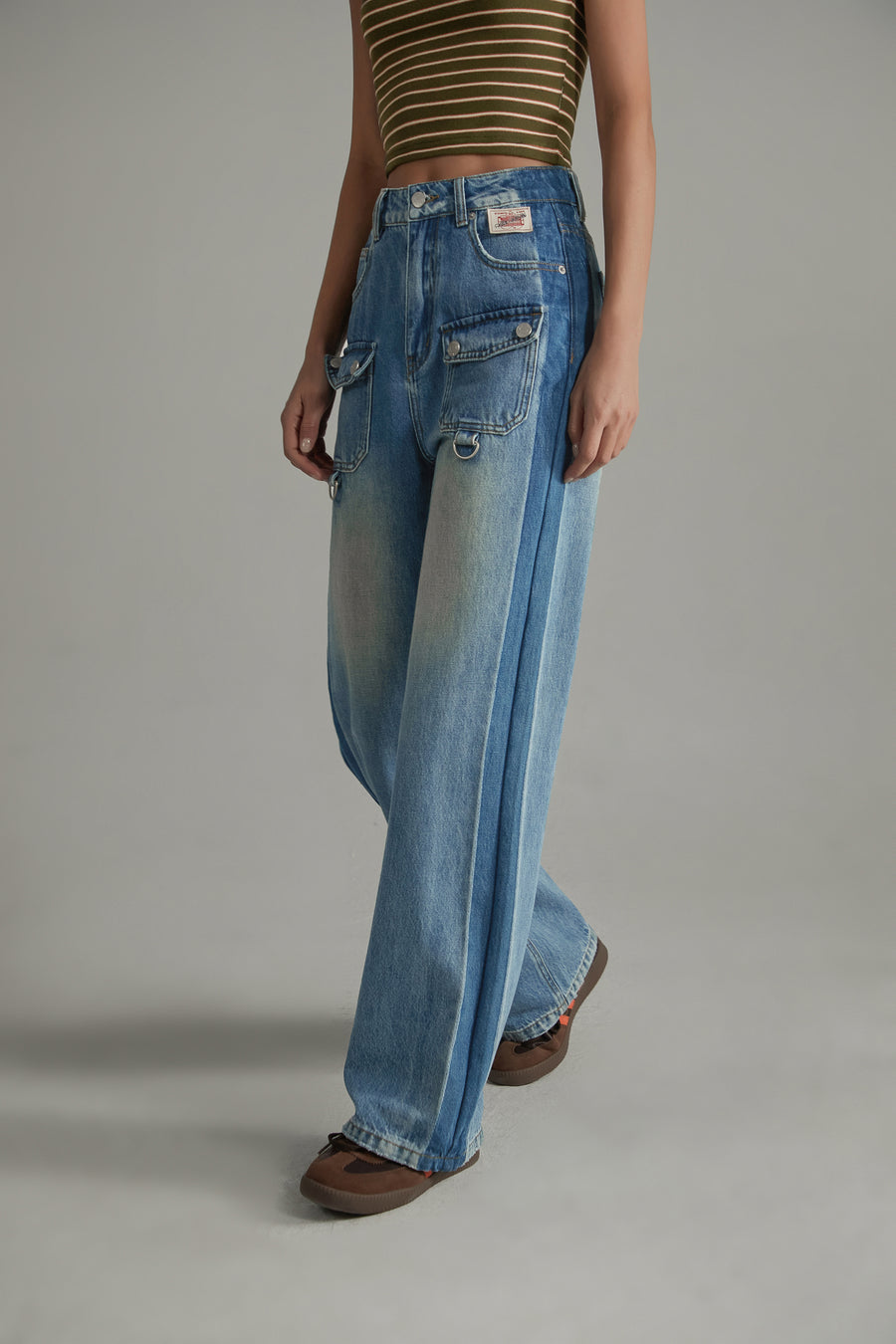 CHUU Front Pocket Design Wide Straight Denim Jeans