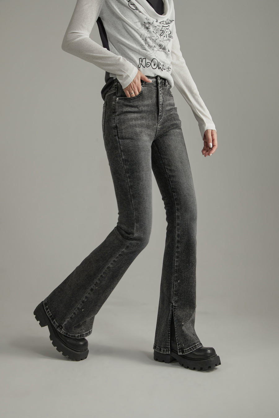 CHUU Washed Bootcut Denim Jeans