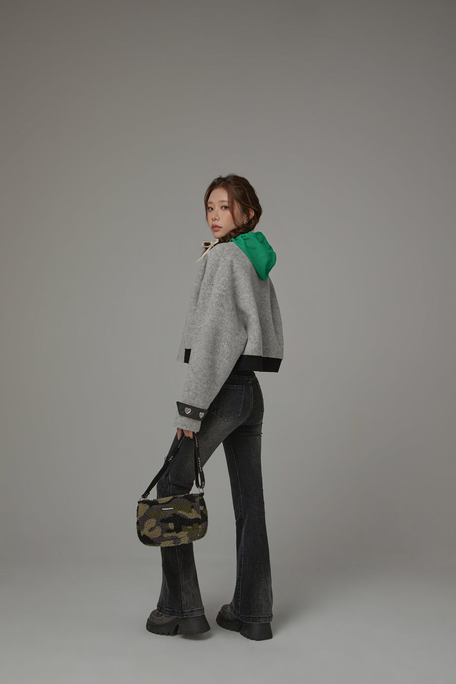 CHUU Raglan Two Toned Jacket