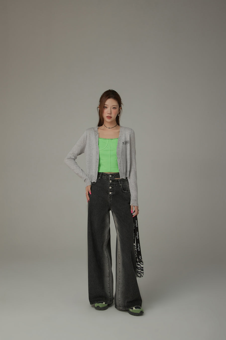 CHUU Multi-Button Waist Slit Washed Denim Jeans