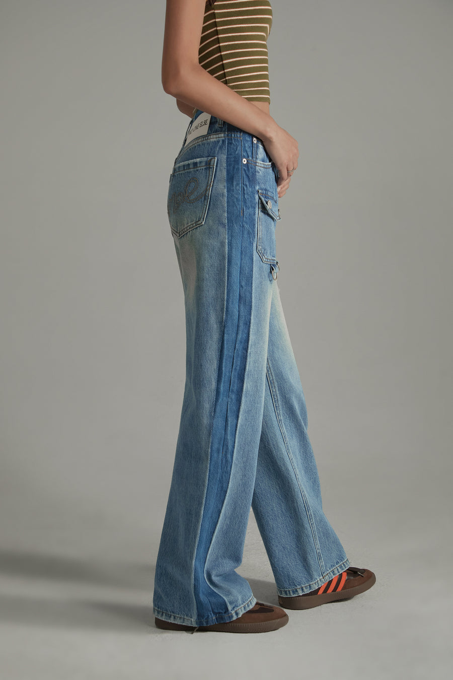 CHUU Front Pocket Design Wide Straight Denim Jeans