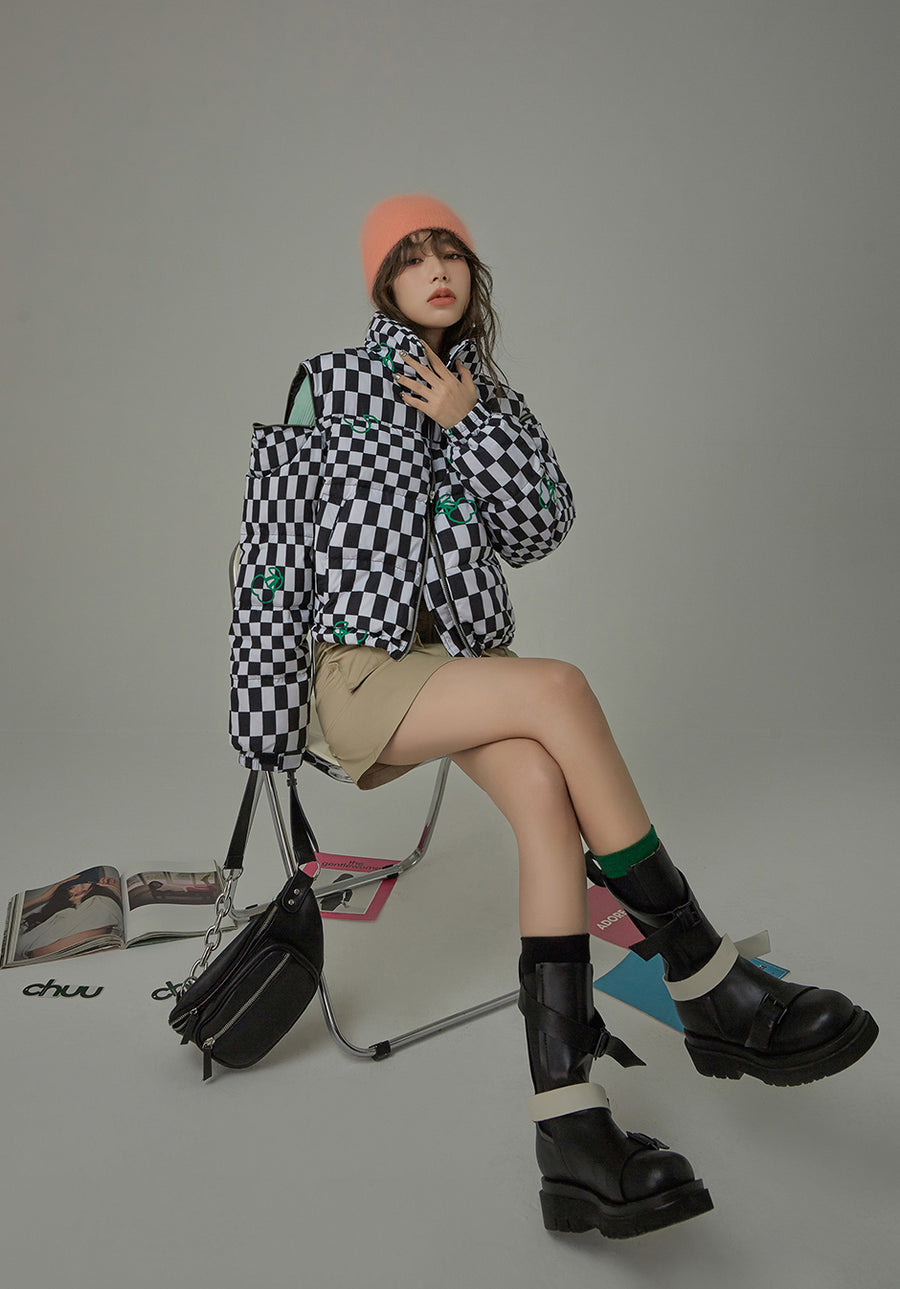 CHUU Cherries And Winter Chekchered Padded Jacket