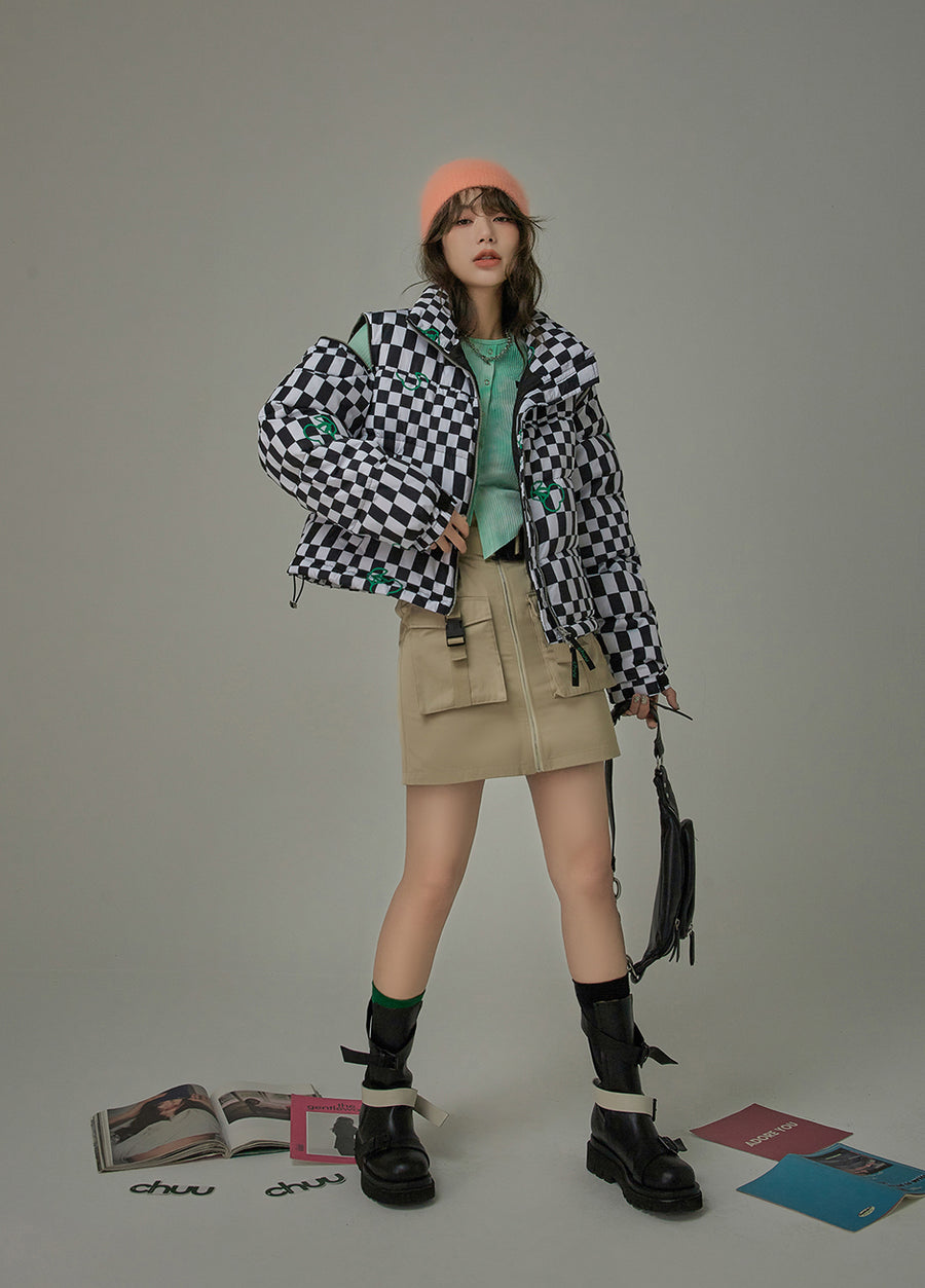 CHUU Cherries And Winter Chekchered Padded Jacket