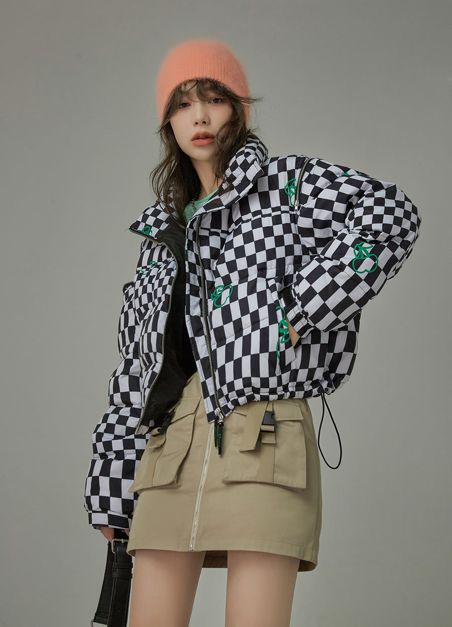 CHUU Cherries And Winter Chekchered Padded Jacket