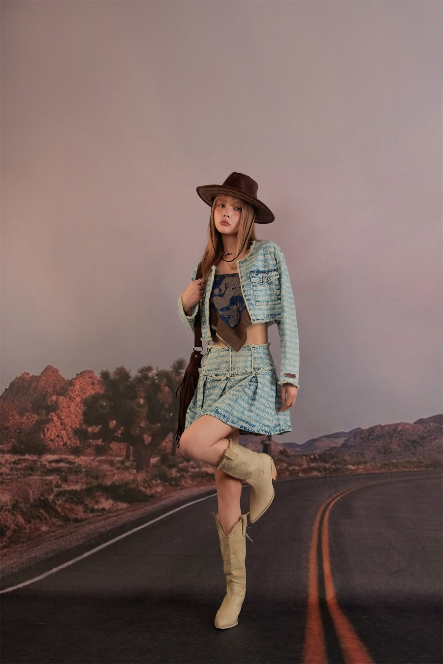 CHUU Loose-Fit Denim Cropped Jacket