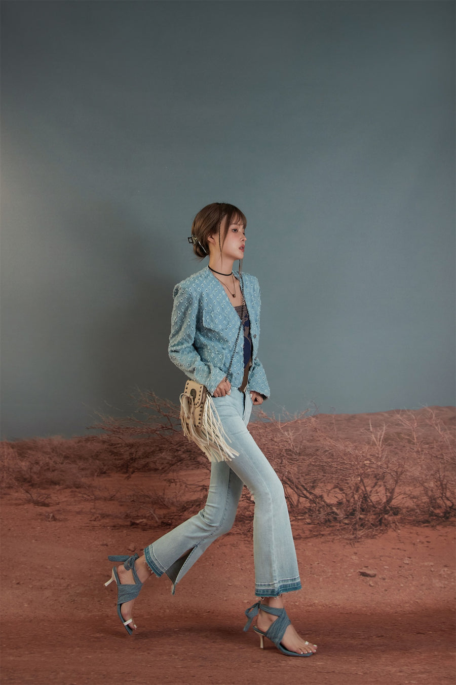 CHUU Broderie V- Neck Denim Jacket