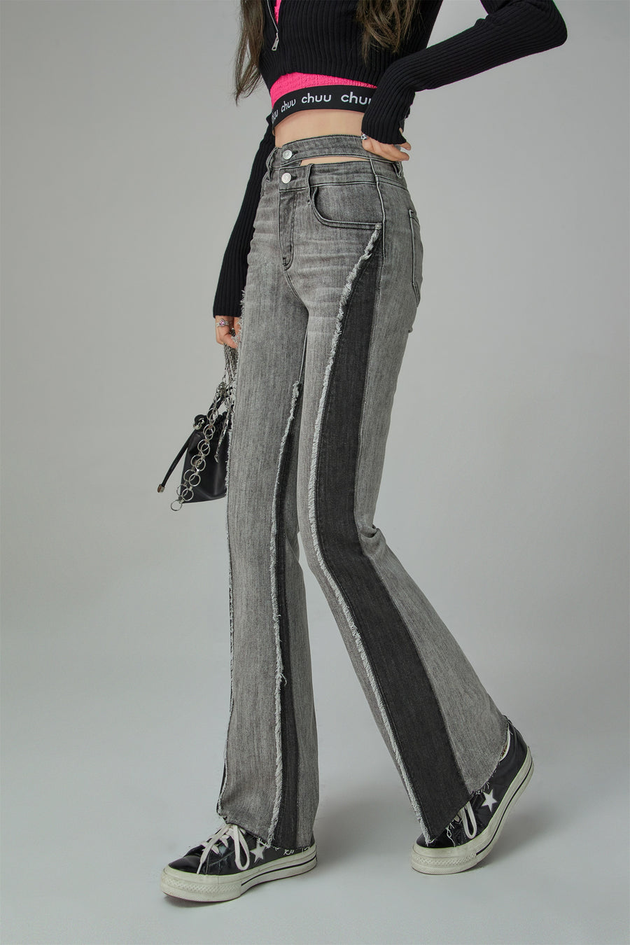 CHUU Two-Toned Cut Slit Bootcut Jeans