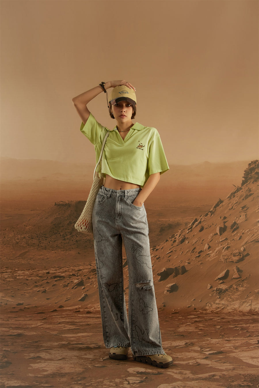 CHUU Distressed Vintage Washed Denim Jeans