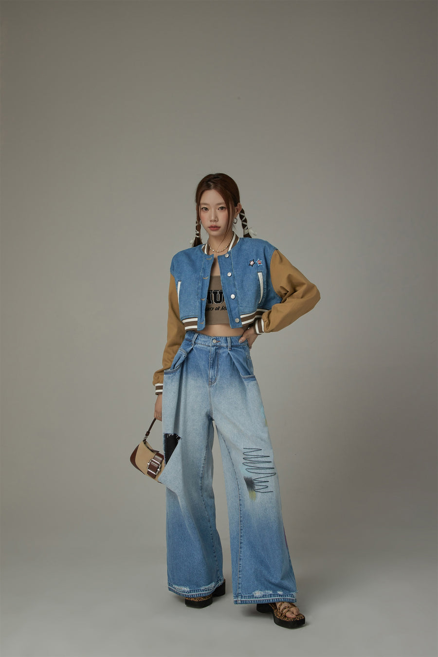 CHUU Color Matching Varsity Cropped Jacket