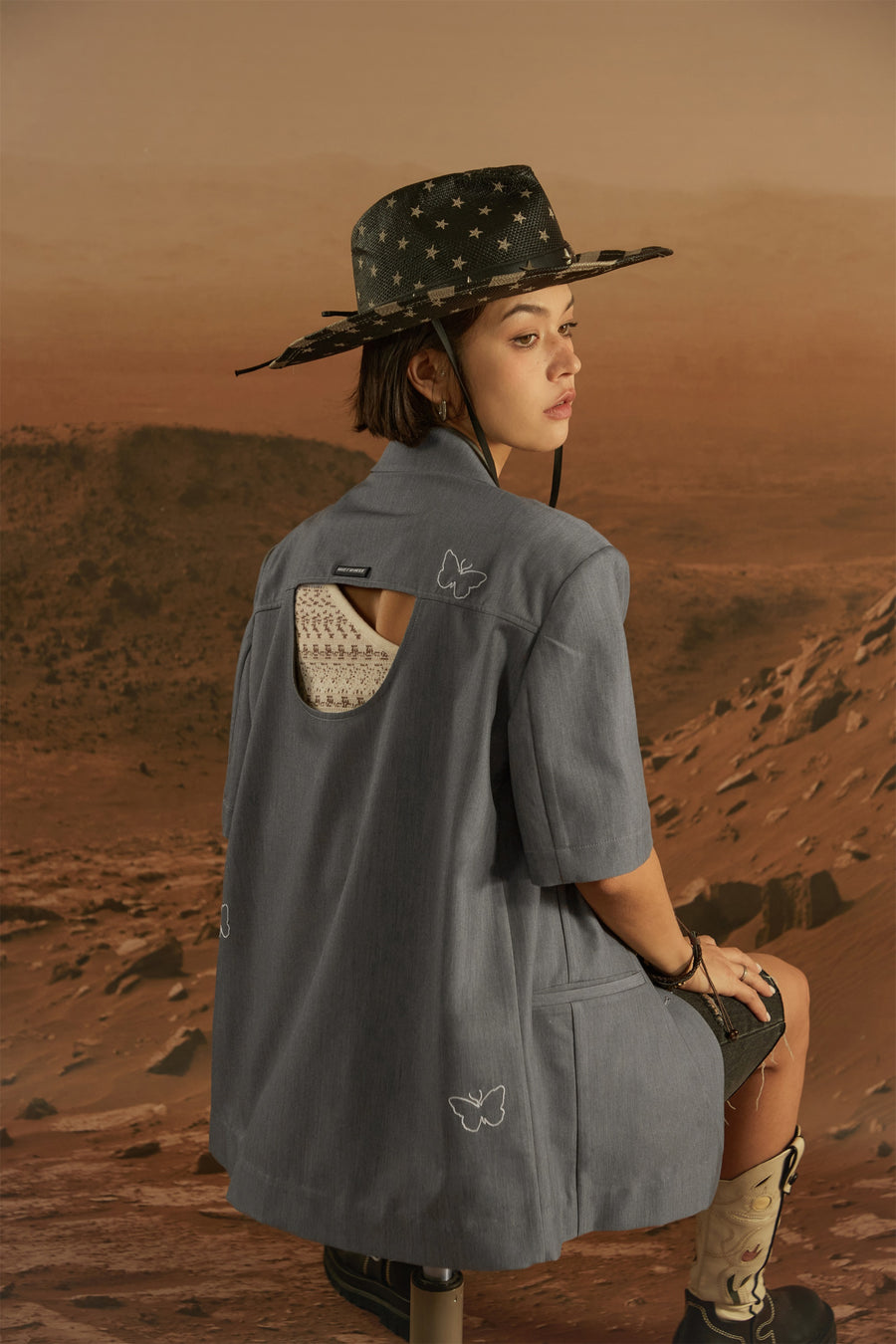 CHUU Back Embroidered Butterfly Jacket