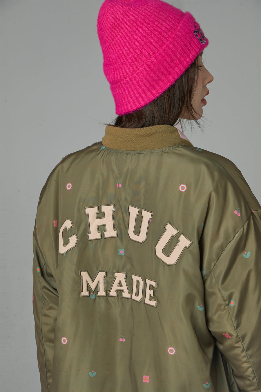 CHUU Love The Moment Floral Jacket