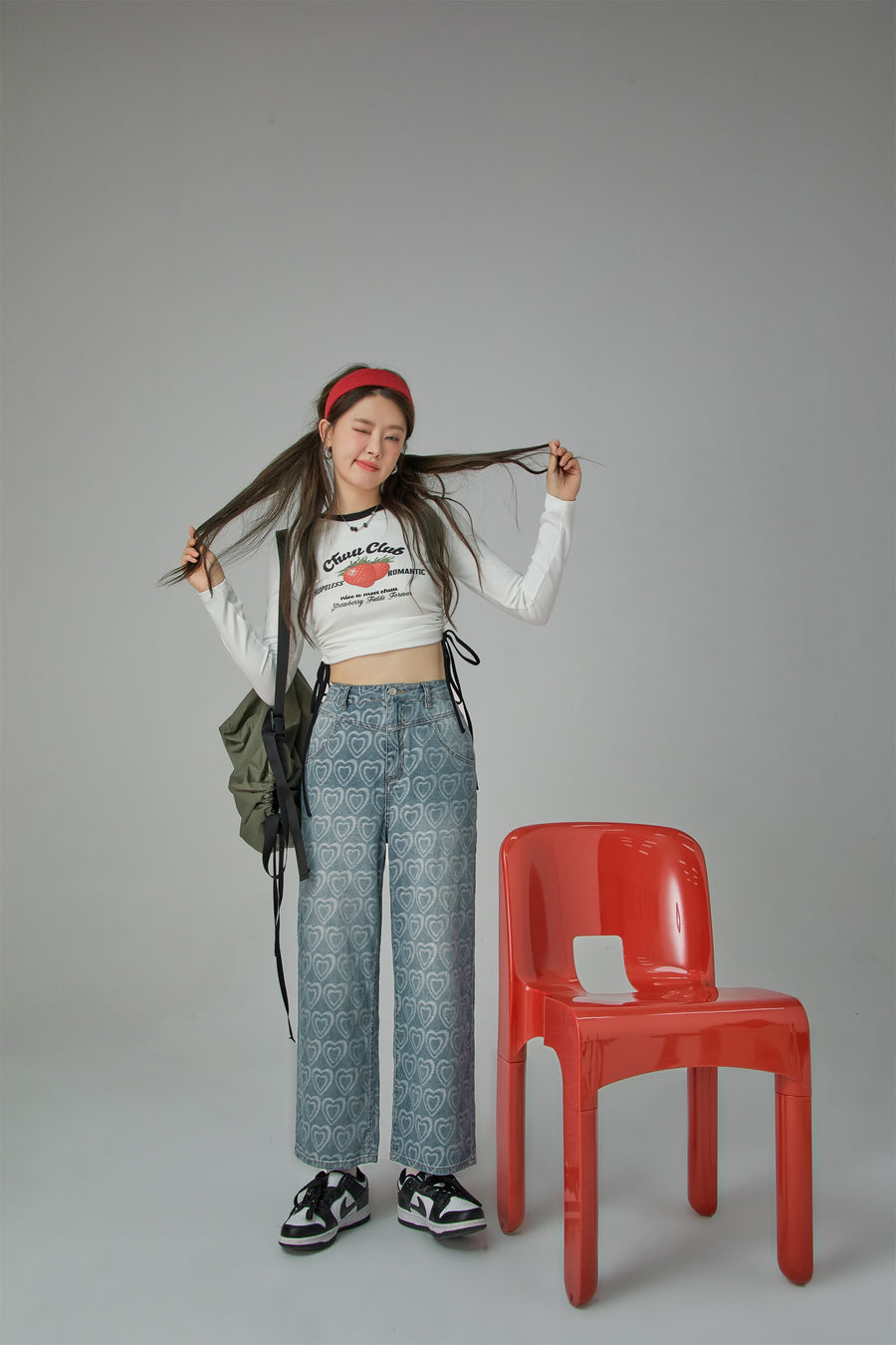 CHUU Growing Heart Straight Jeans