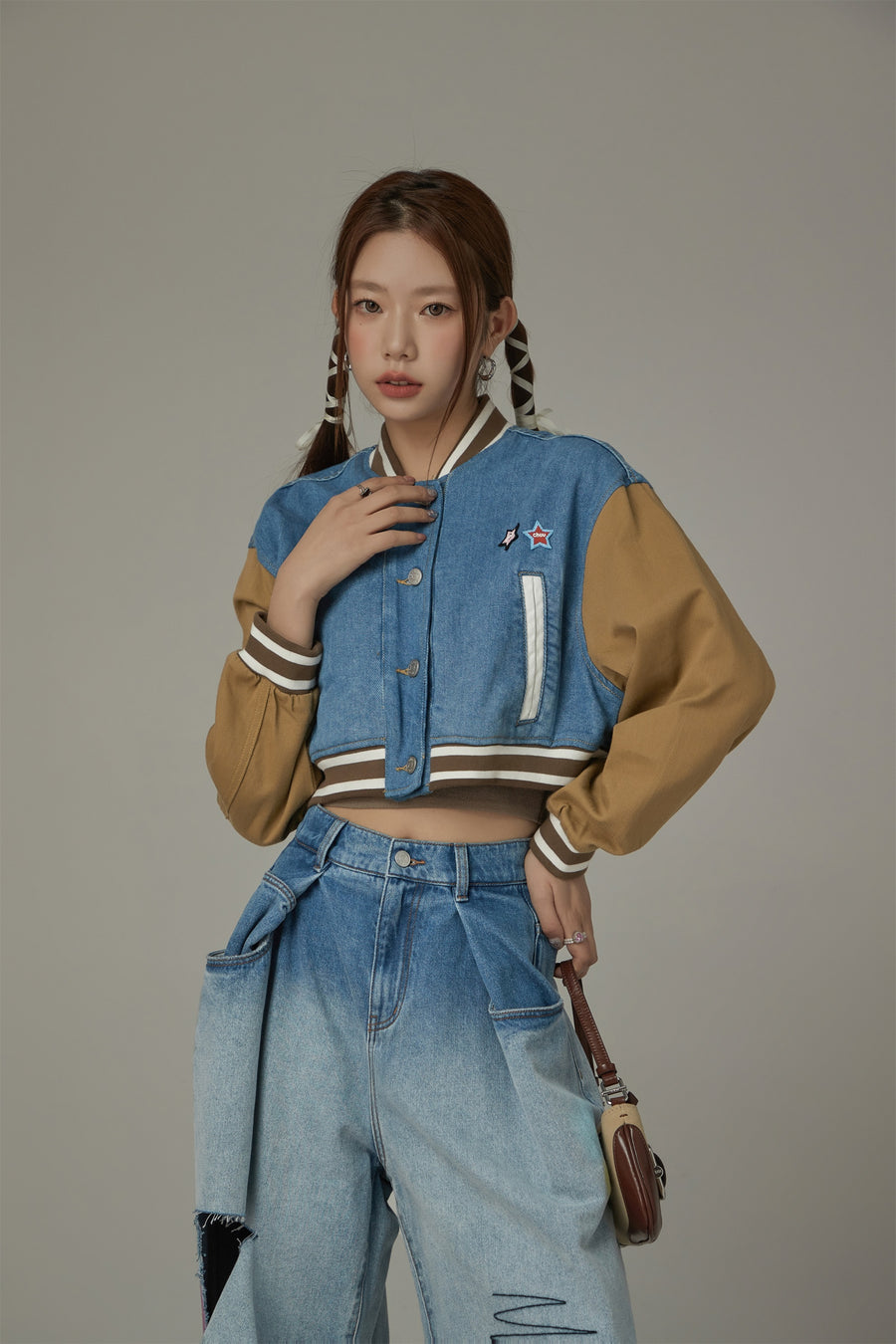 CHUU Color Matching Varsity Cropped Jacket