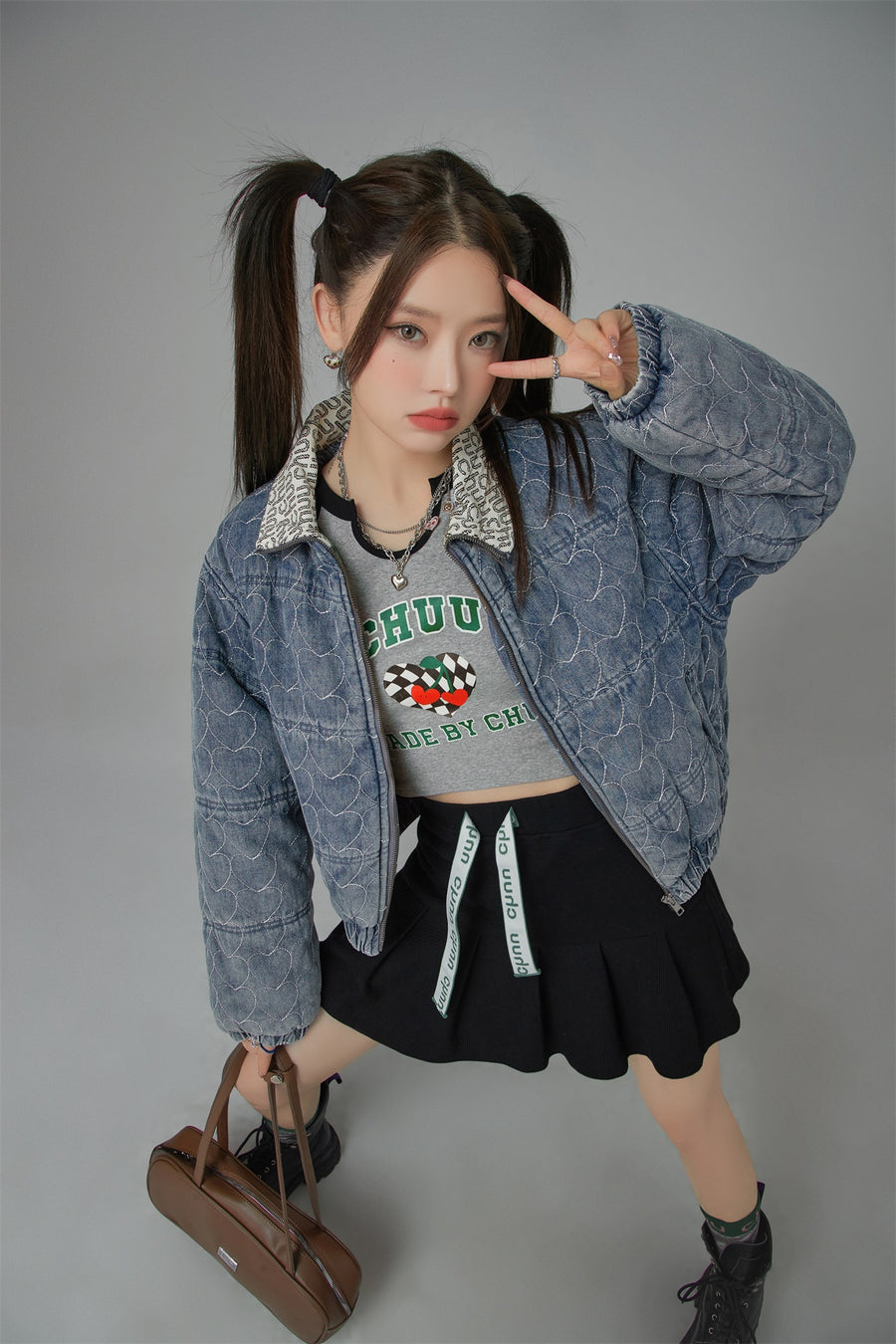CHUU Heart Print Zip-Up Denim Jacket
