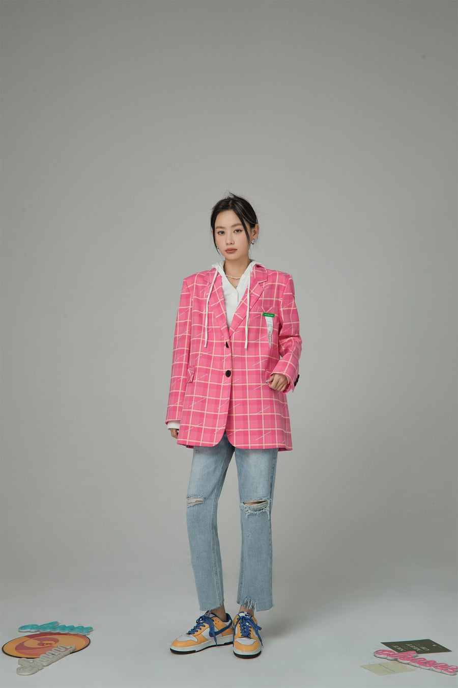 CHUU Making My Decisions Checkered Jacket