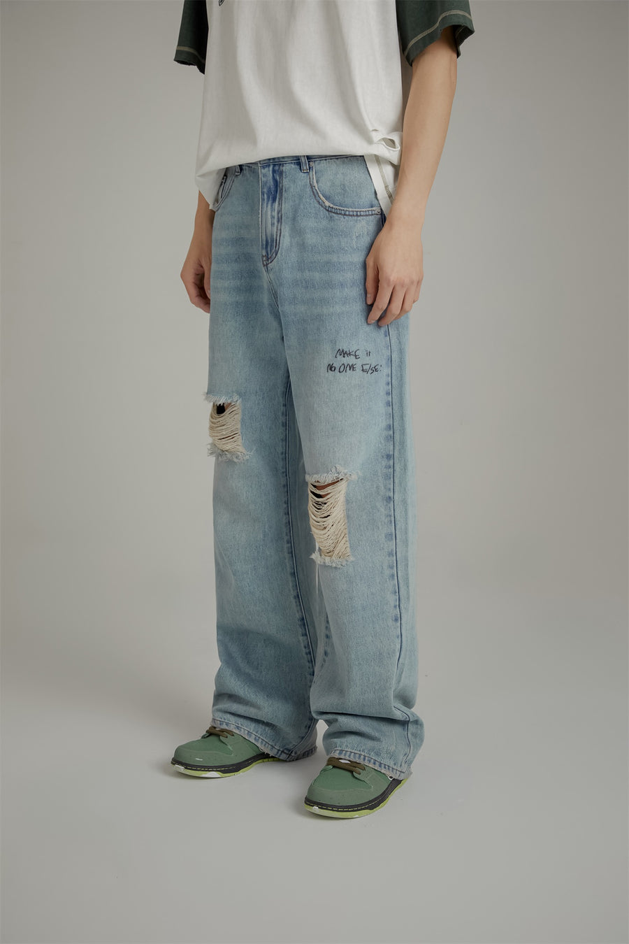 CHUU Distressed Ripped Wide Denim Jeans