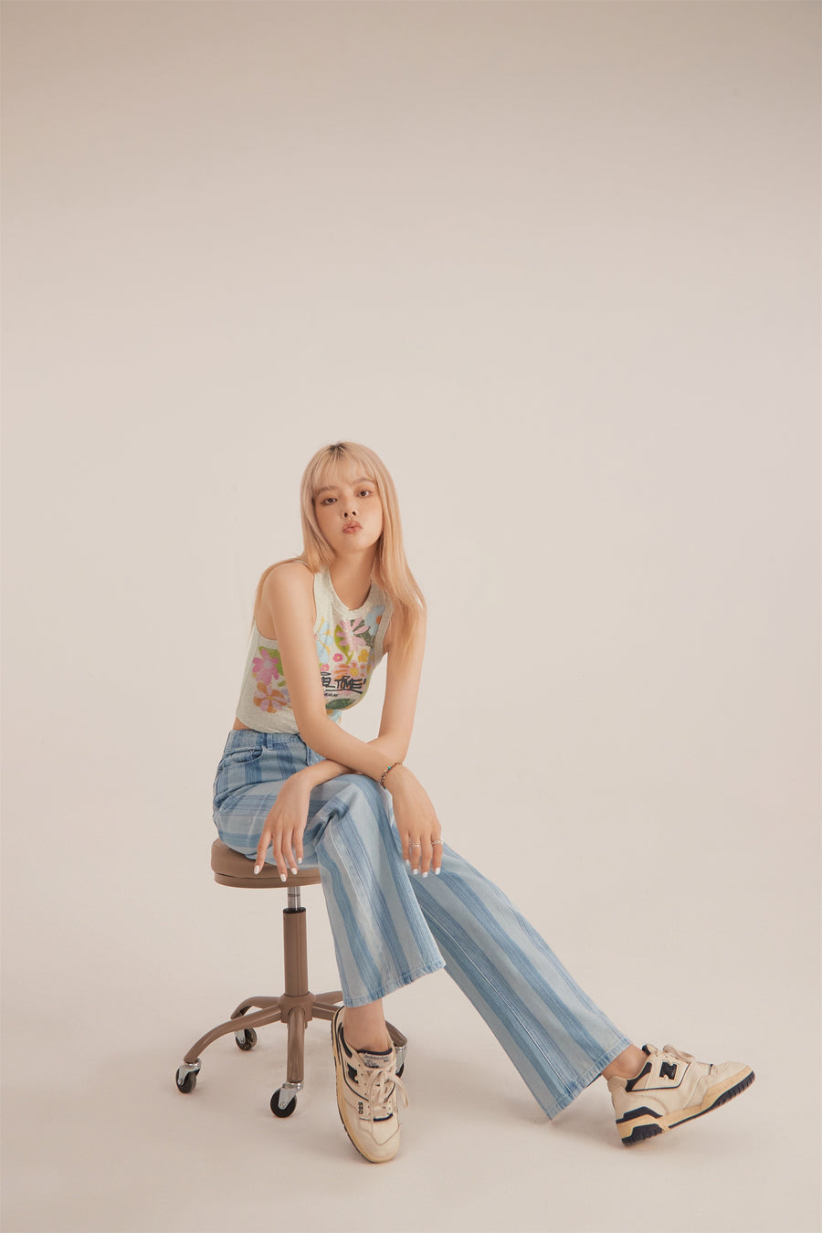 CHUU High Waist Stripe Straight Jeans