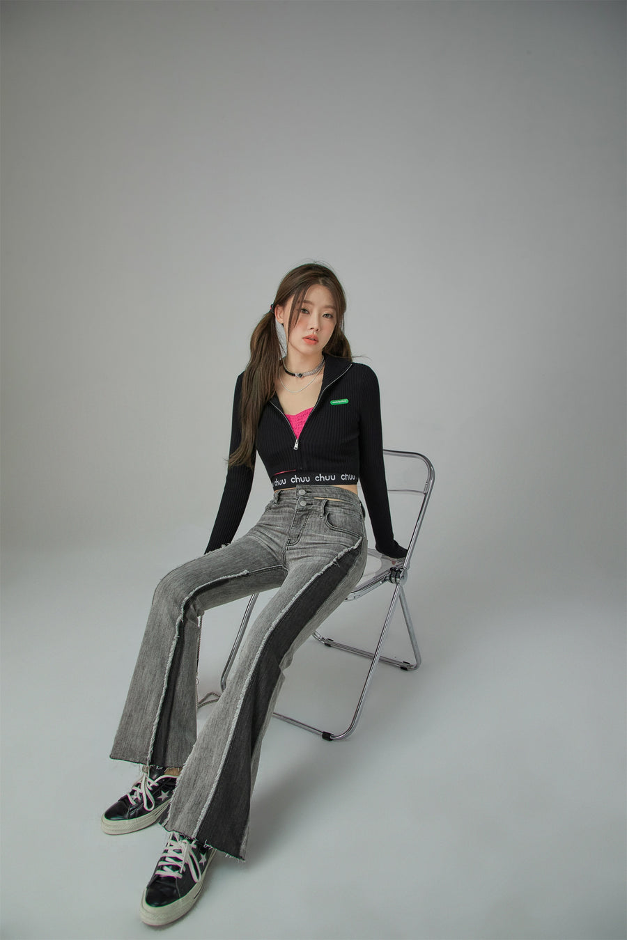 CHUU Two-Toned Cut Slit Bootcut Jeans