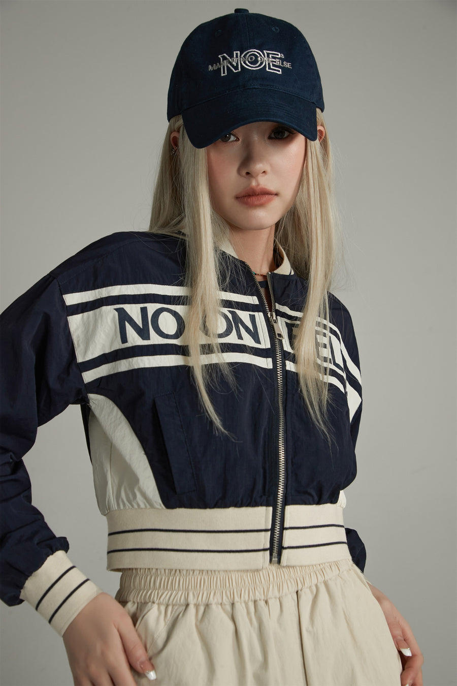 CHUU Noe Logo Color Matching Cropped Jacket