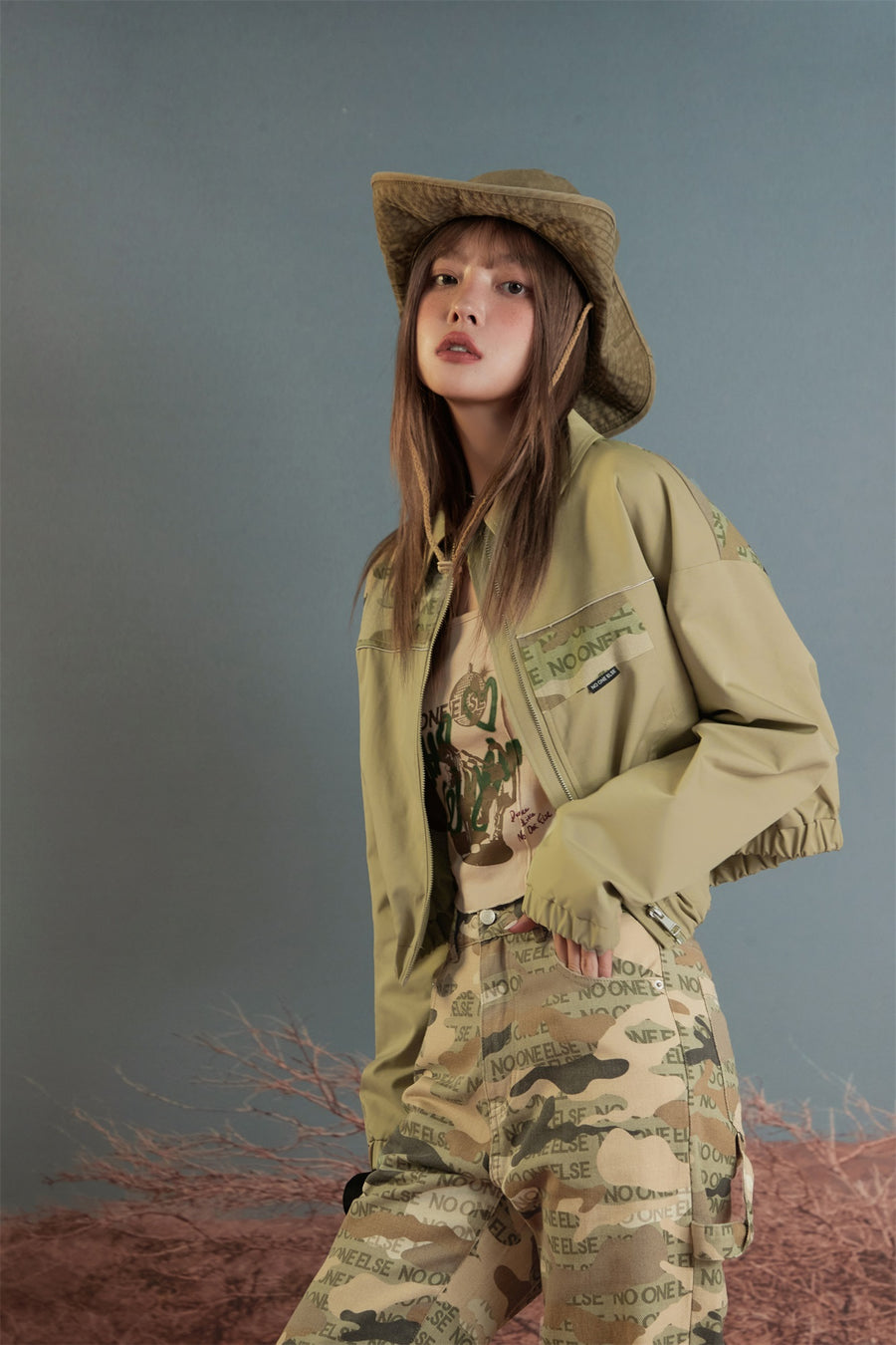 CHUU Camouflage Crop Jacket