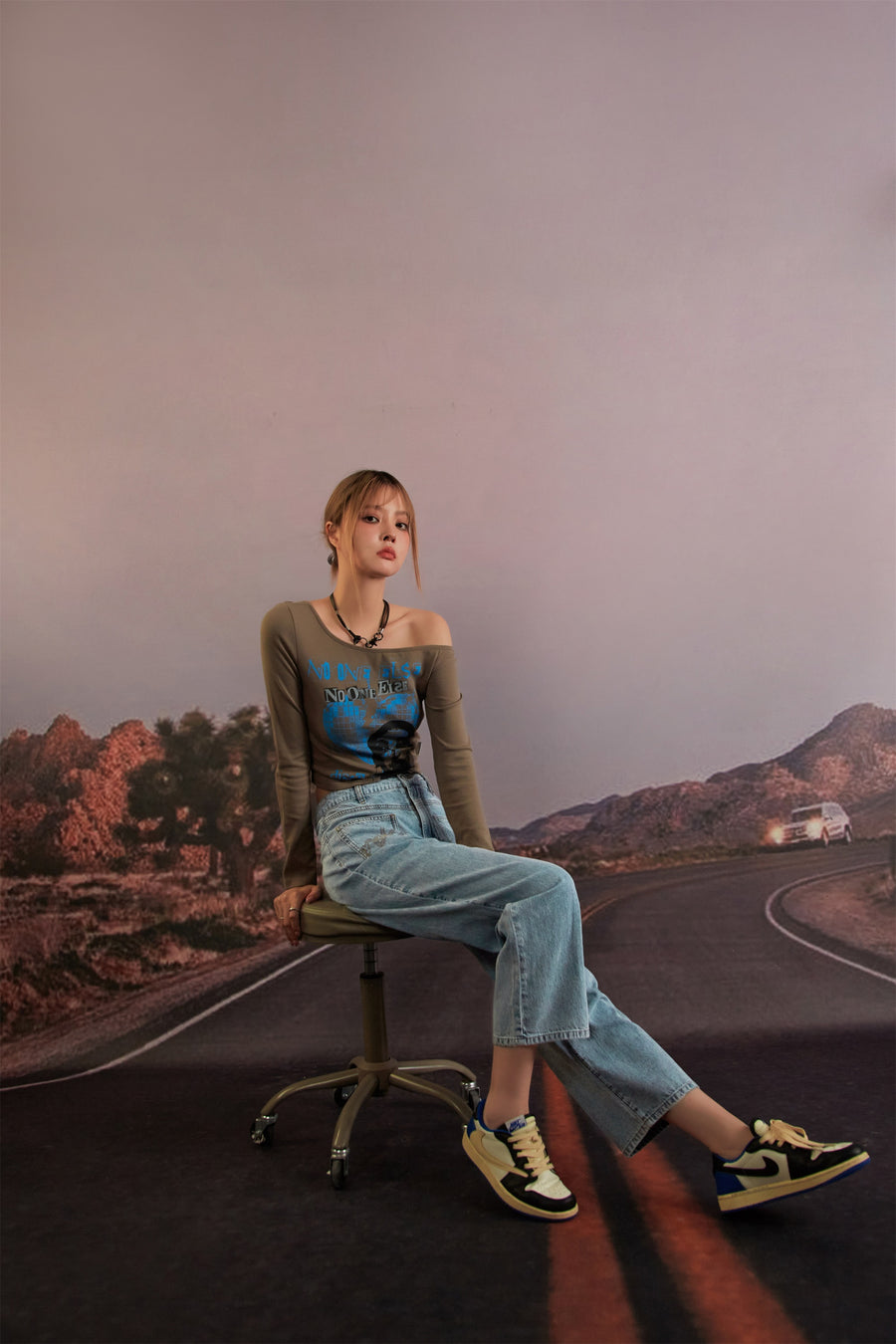 CHUU Crop Ankles Straight Jeans