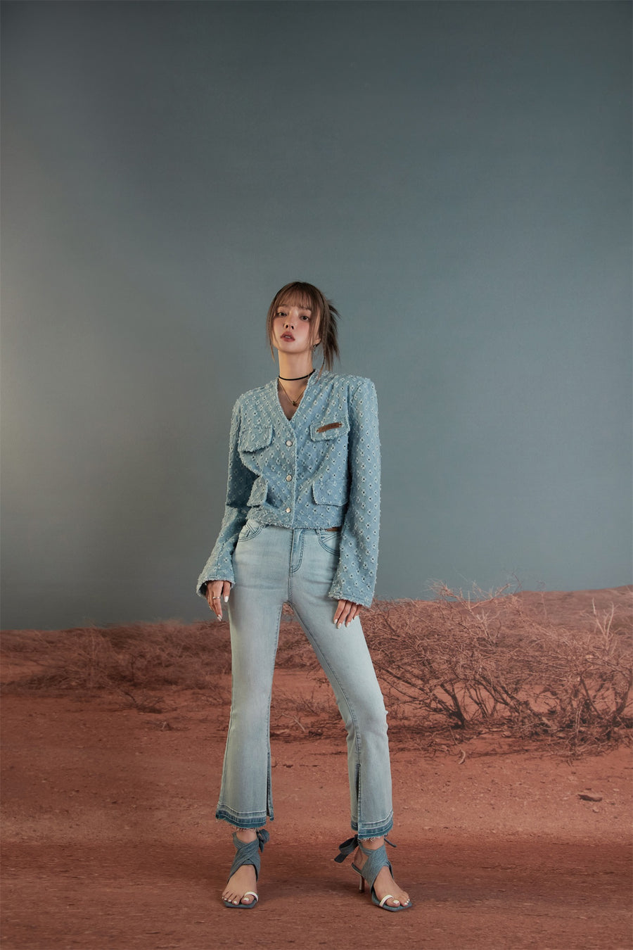 CHUU Broderie V- Neck Denim Jacket