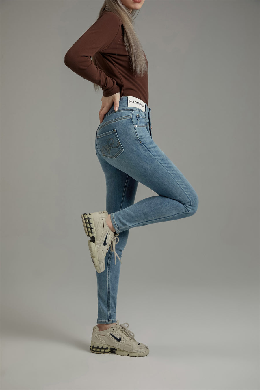 CHUU Slim Fit Denim Jeans