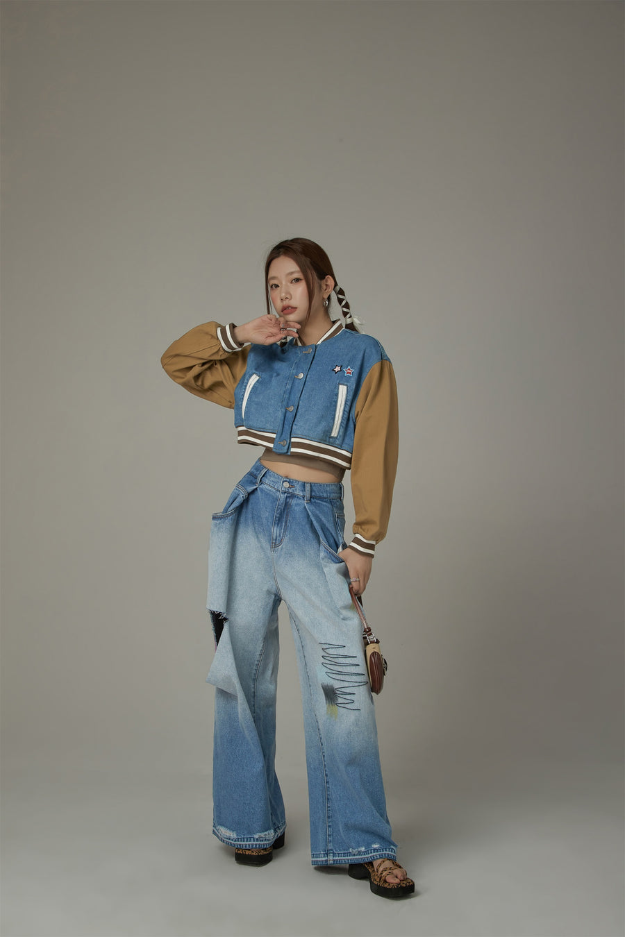 CHUU Distressed Wide Denim Jeans